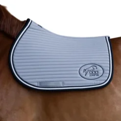 JUMP IN TAPIS DE SELLE CSO BALTHAZAR CHEVAL><noscript><img width=
